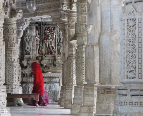 Im Jain Tempel (c) Michael Nickel, Santosha Media, Nutzung lizenzpflichtig